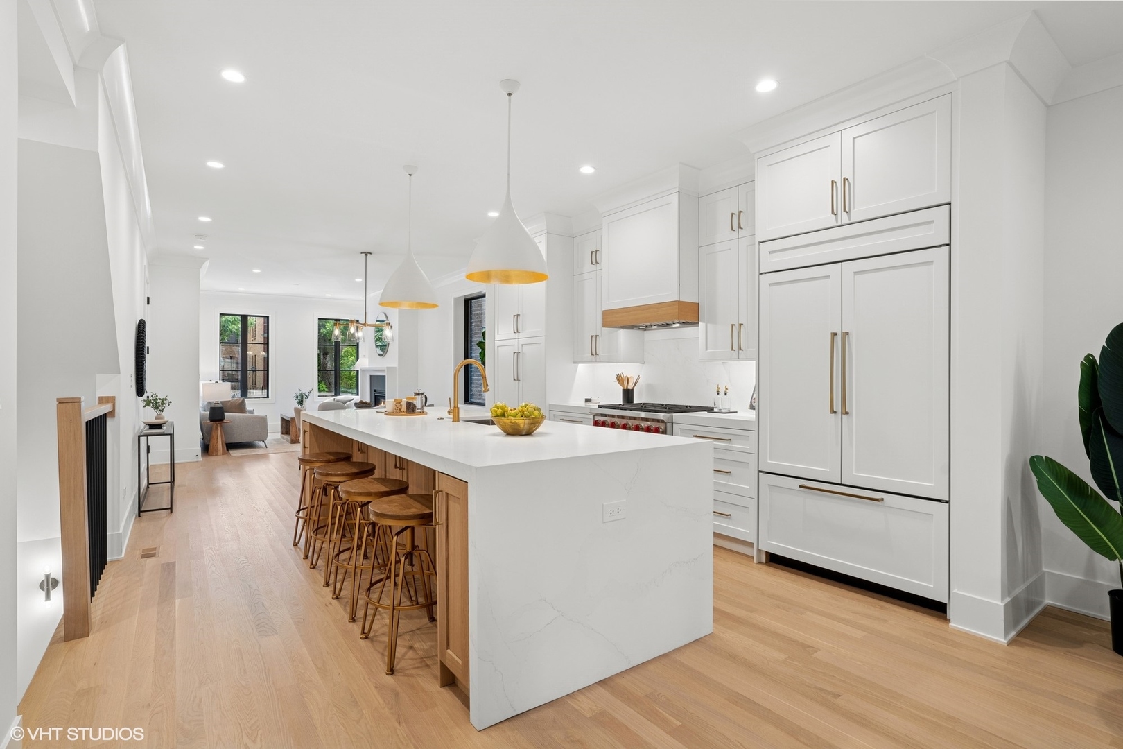 2118 N Sheffield Avenue Unit: 1