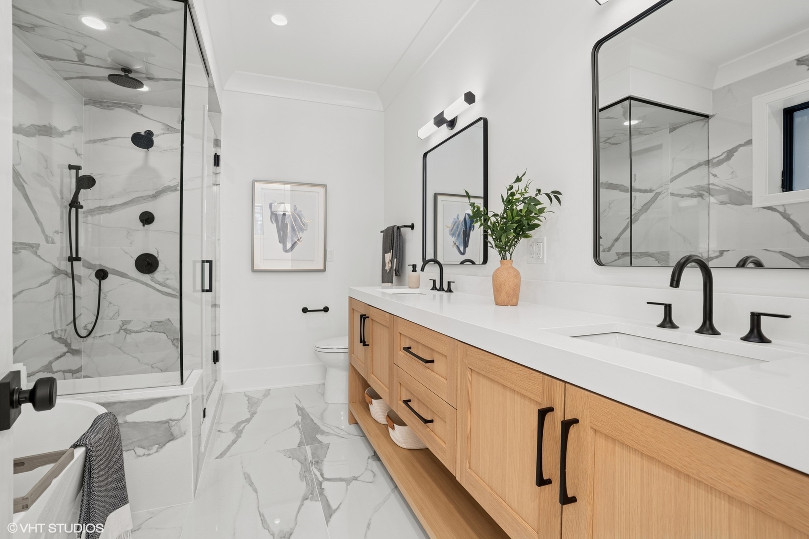 2118 N Sheffield Avenue Unit: 1