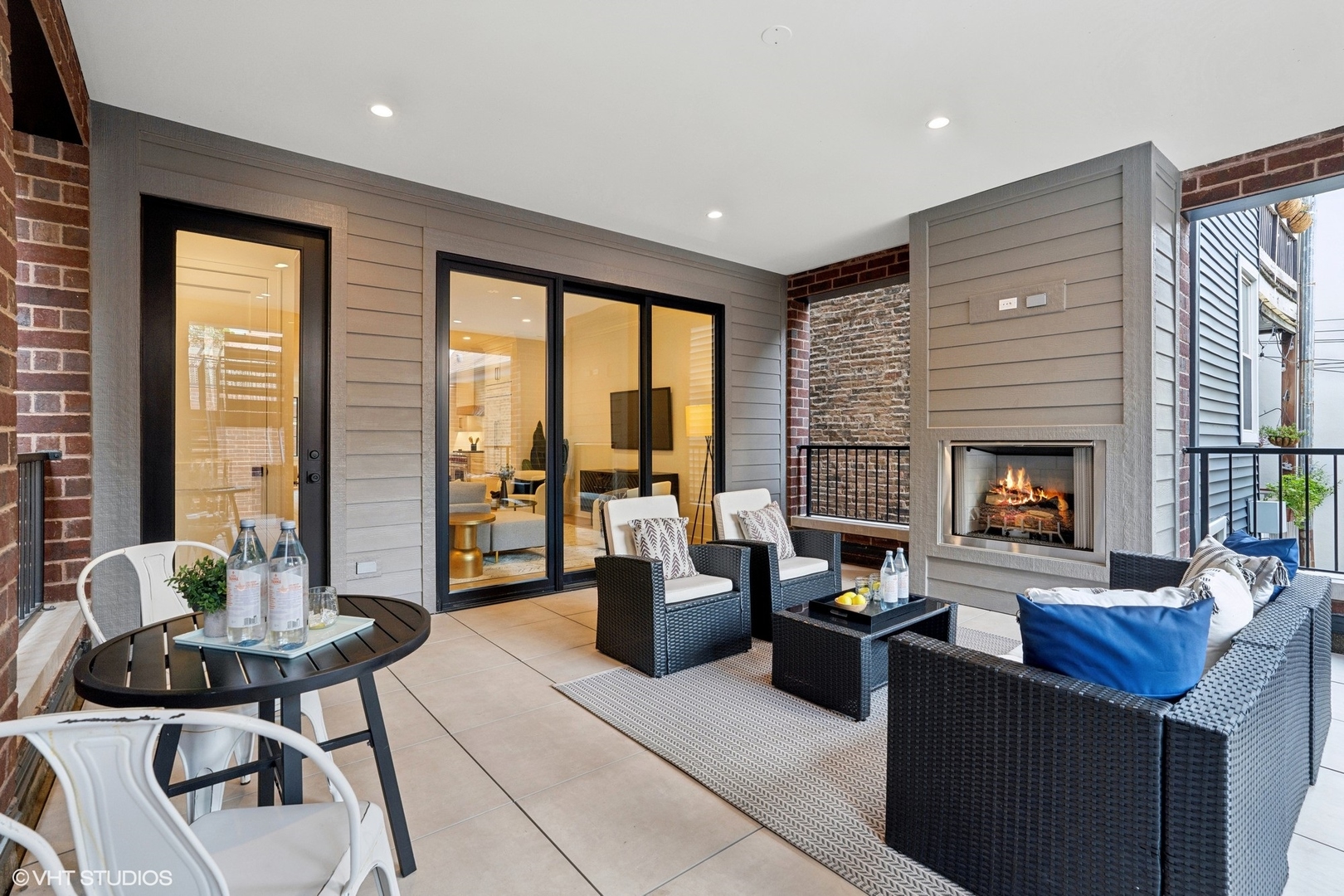 2118 N Sheffield Avenue Unit: 1
