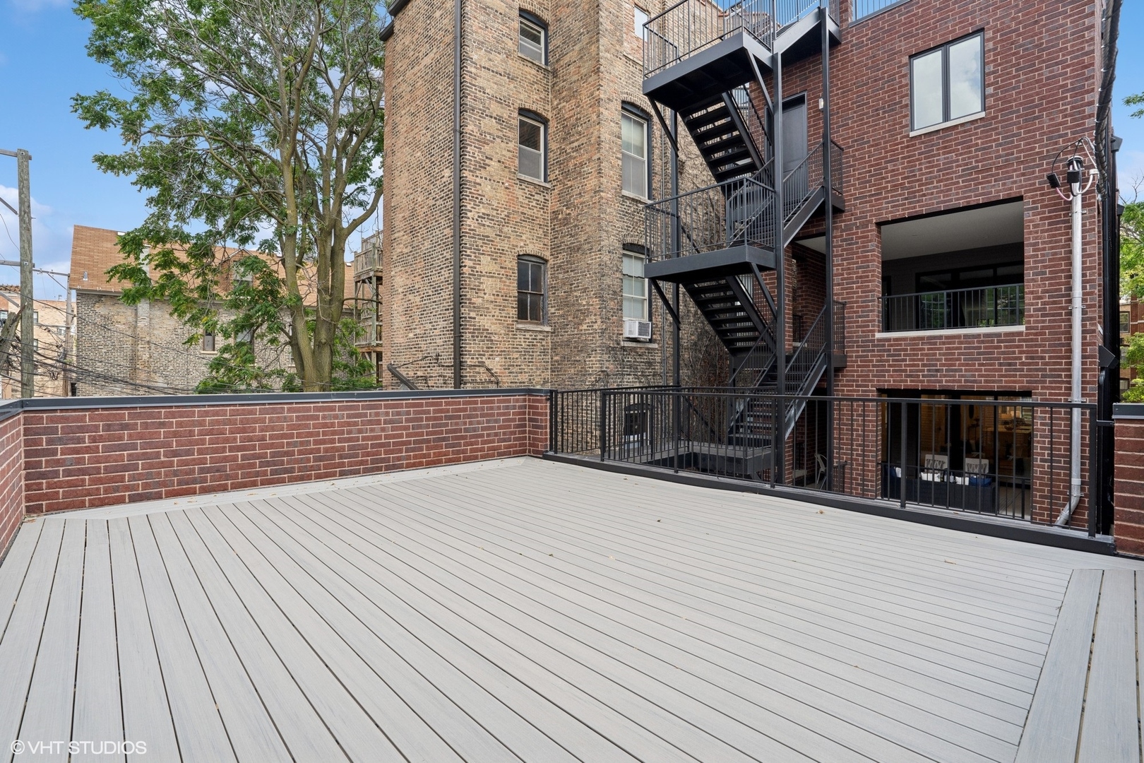 2118 N Sheffield Avenue Unit: 1