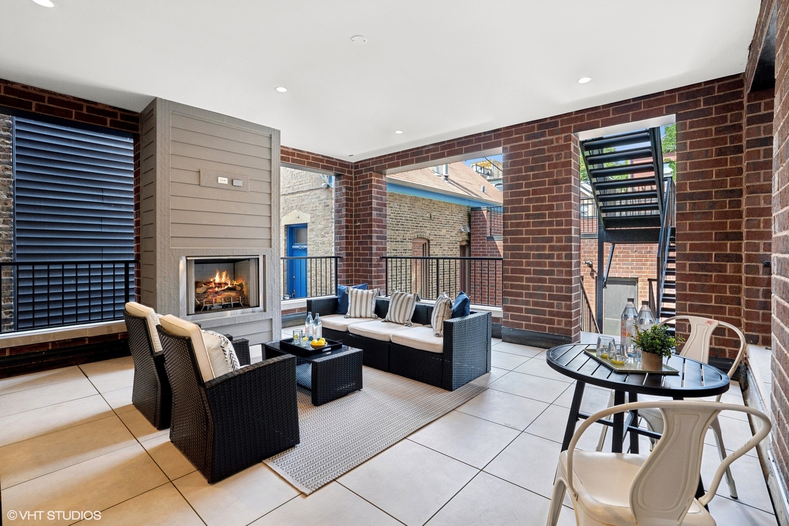 2118 N Sheffield Avenue Unit: 1
