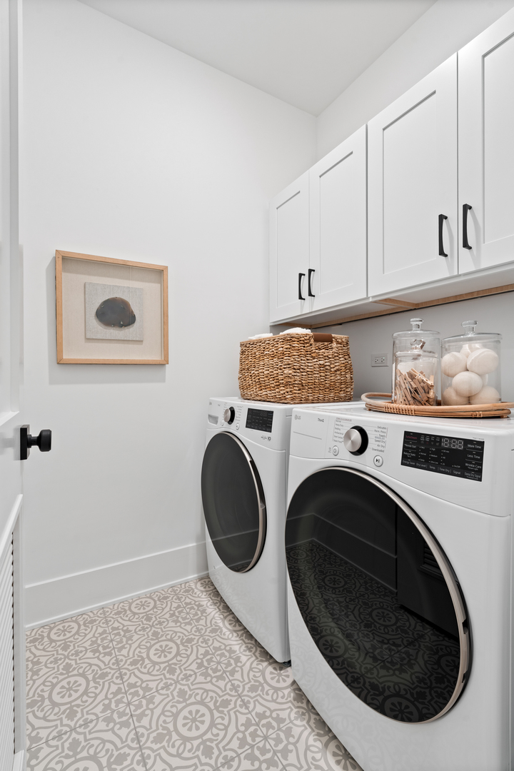 2118 N Sheffield Avenue Unit: 2