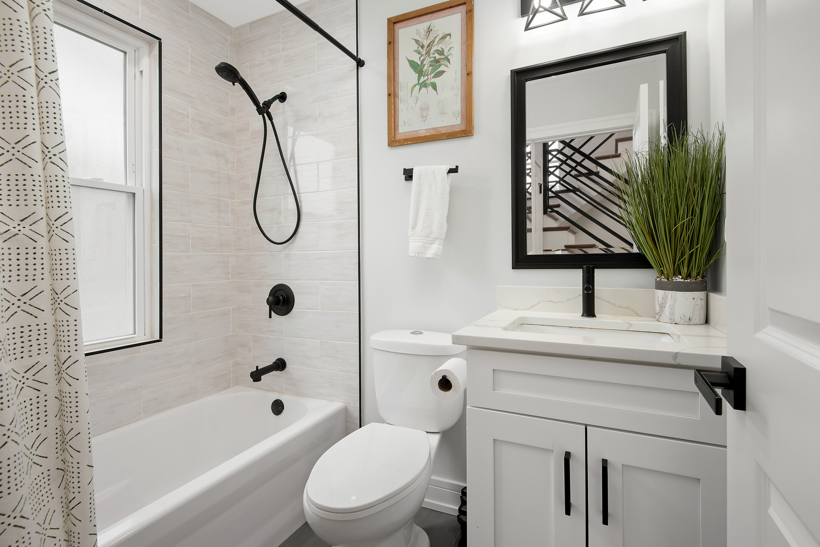 4442 N Melvina Avenue