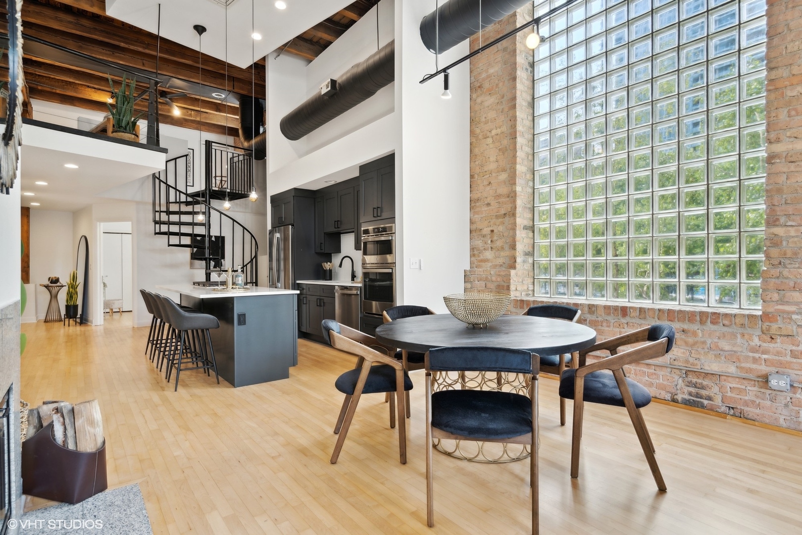 11 N Green Street Unit: 2D