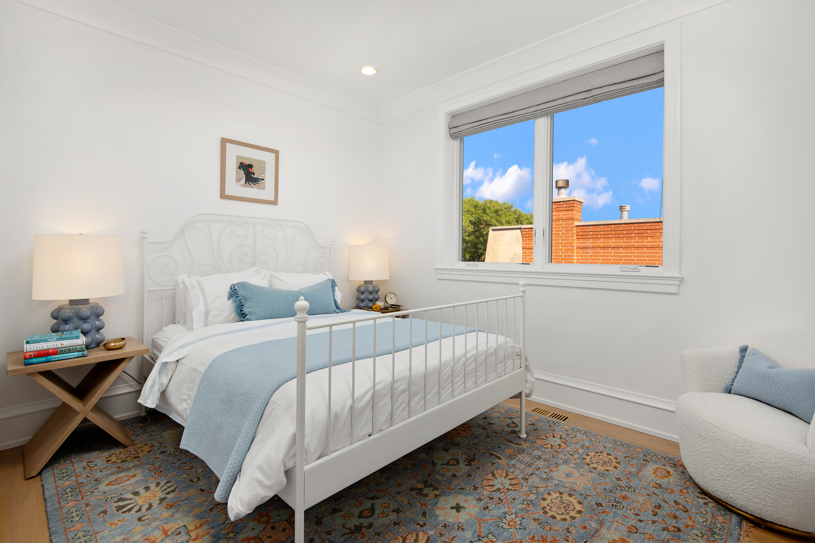 1733 N Mohawk Street Unit: 3N