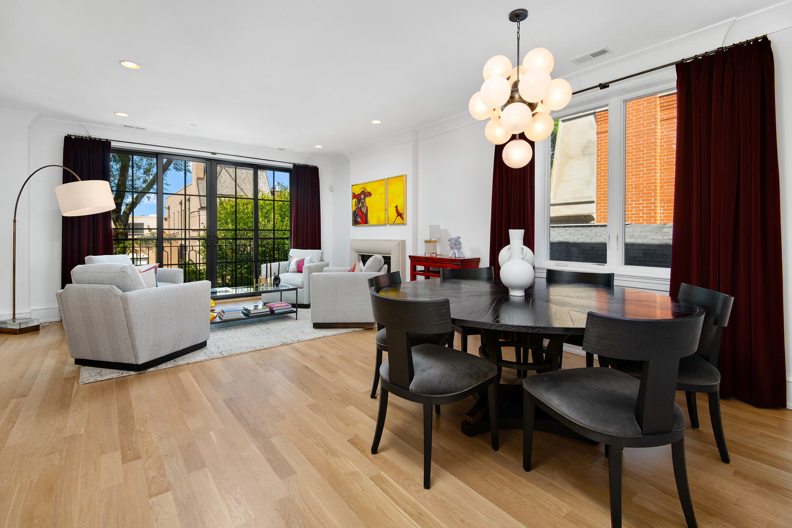 1733 N Mohawk Street Unit: 3N