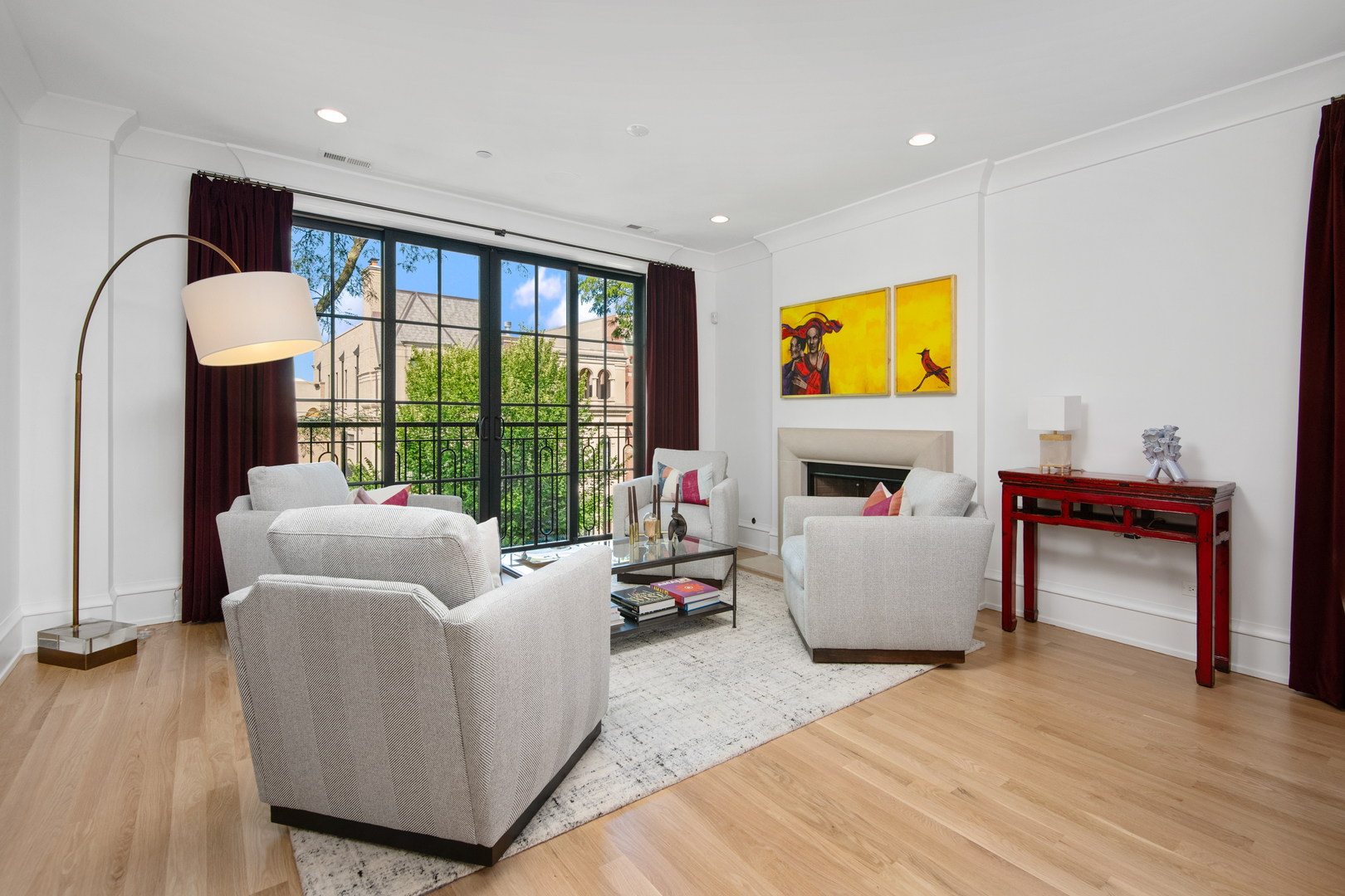 1733 N Mohawk Street Unit: 3N