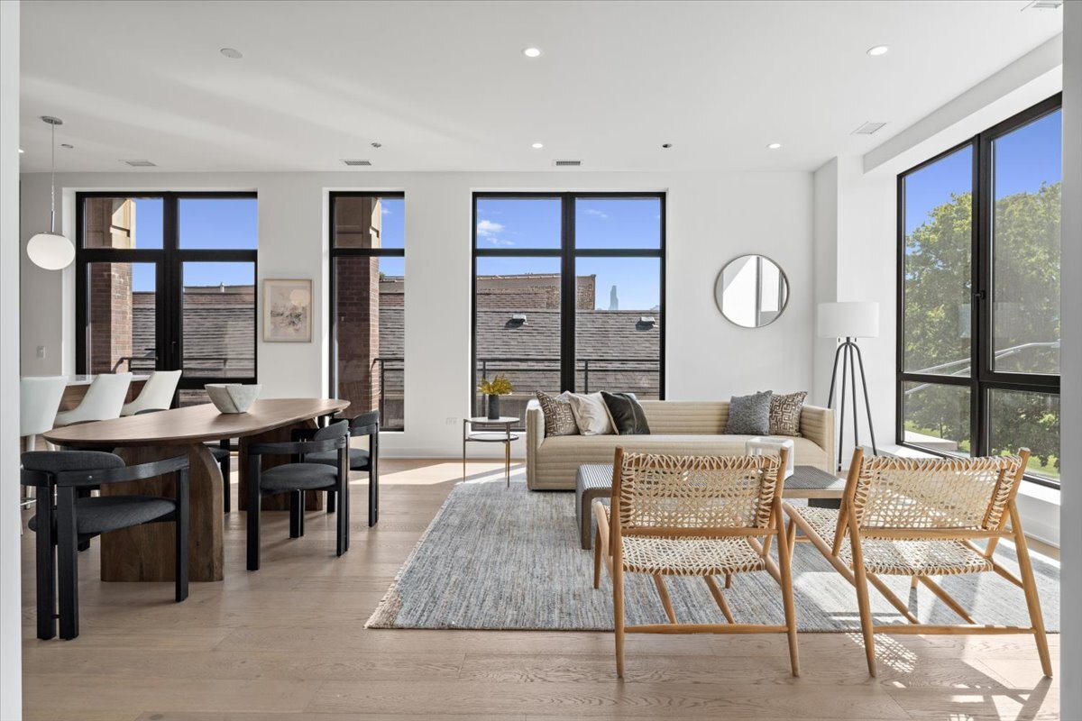 1340 W Chestnut Street Unit: 301