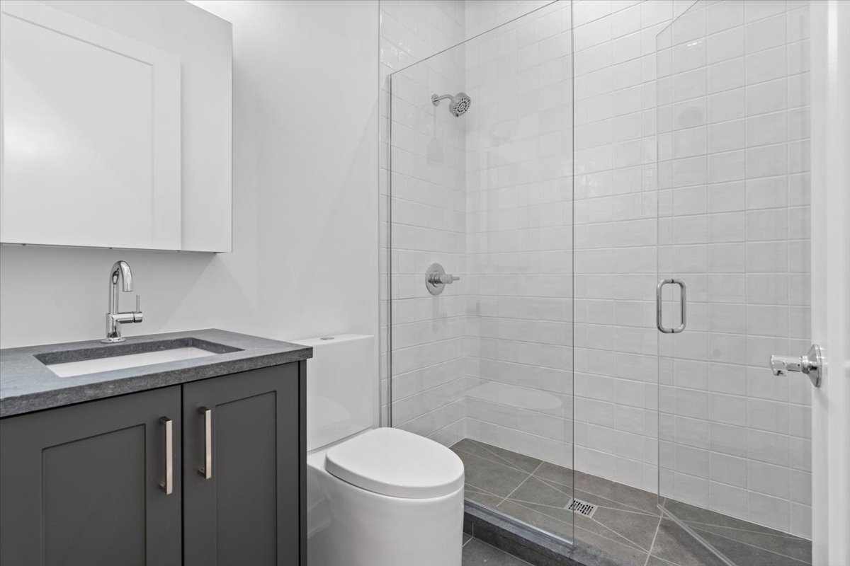 1340 W Chestnut Street Unit: 301