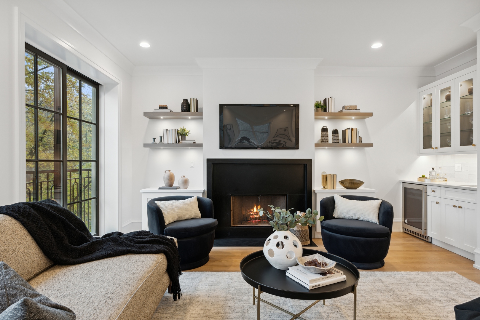 1942 N Orchard Street Unit: 3N