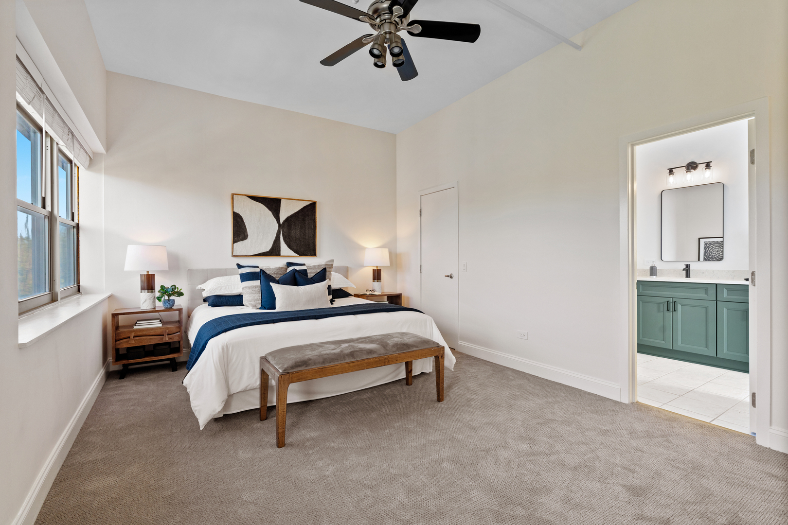 2750 N Wayne Avenue Unit: A