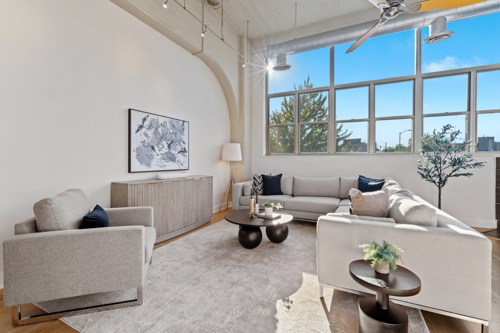 2750 N Wayne Avenue Unit: A