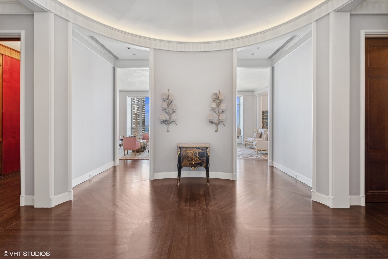 800 N Michigan Avenue Unit: 63PH