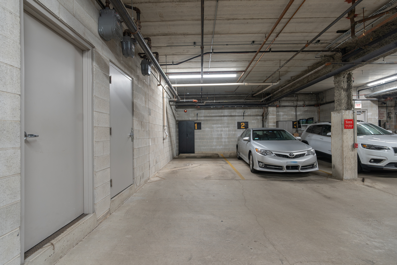 950 W Huron Street Unit: 302