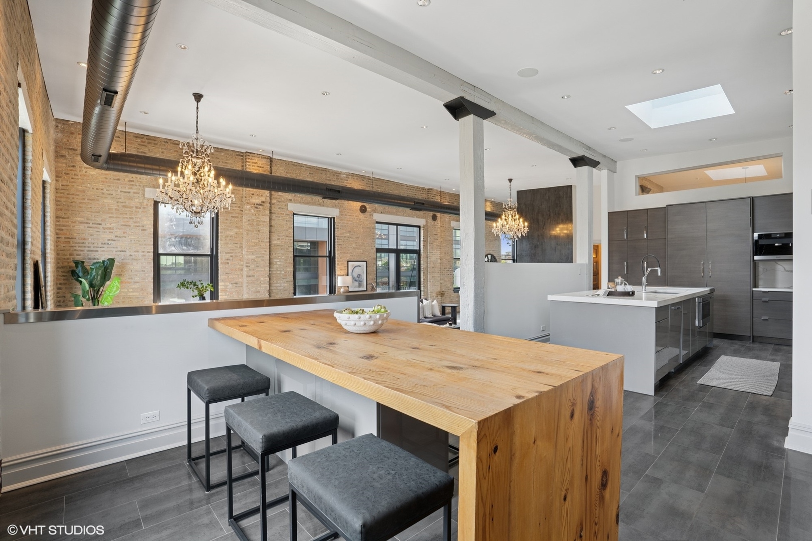 401 N Aberdeen Street Unit: 4S
