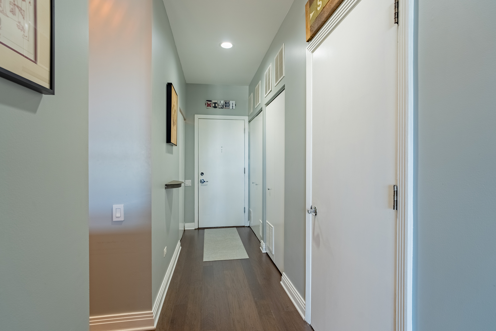 950 W Huron Street Unit: 302