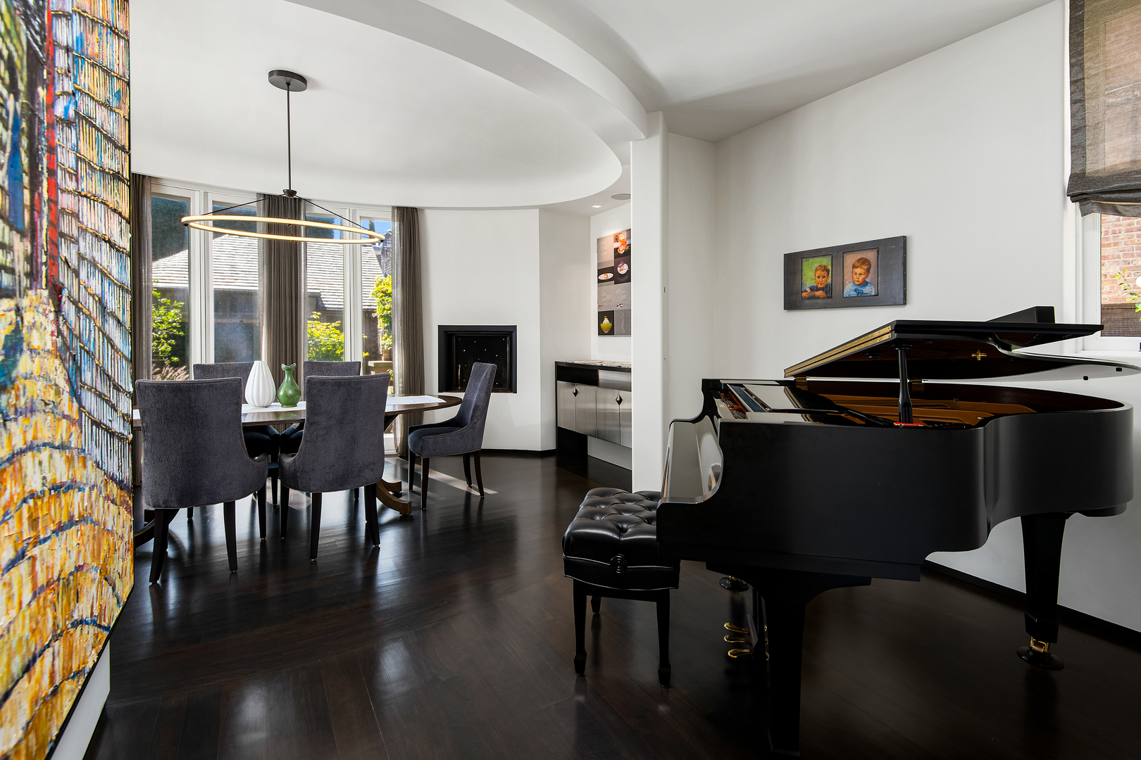 229 W Eugenie Street