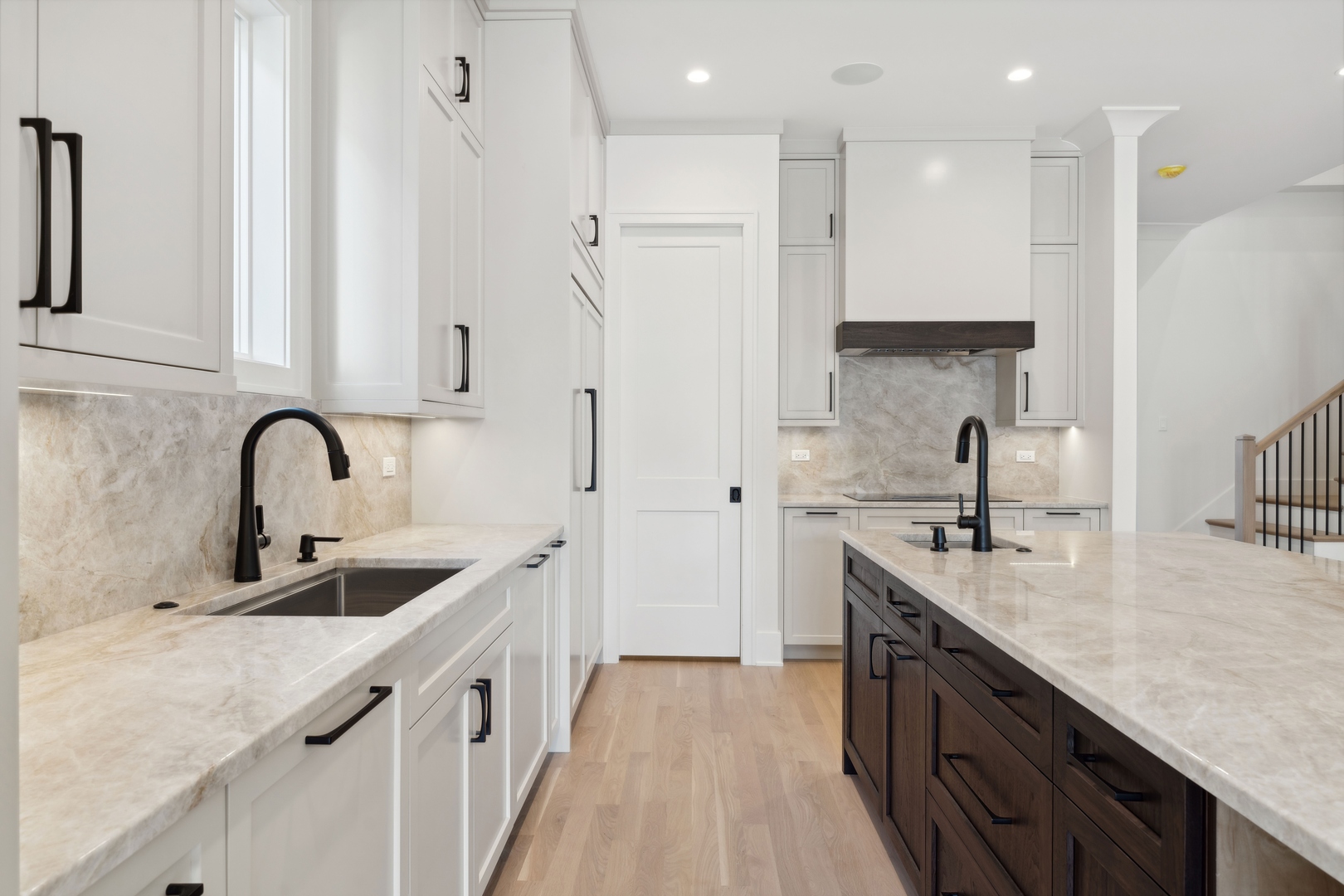 2226 N Southport Avenue