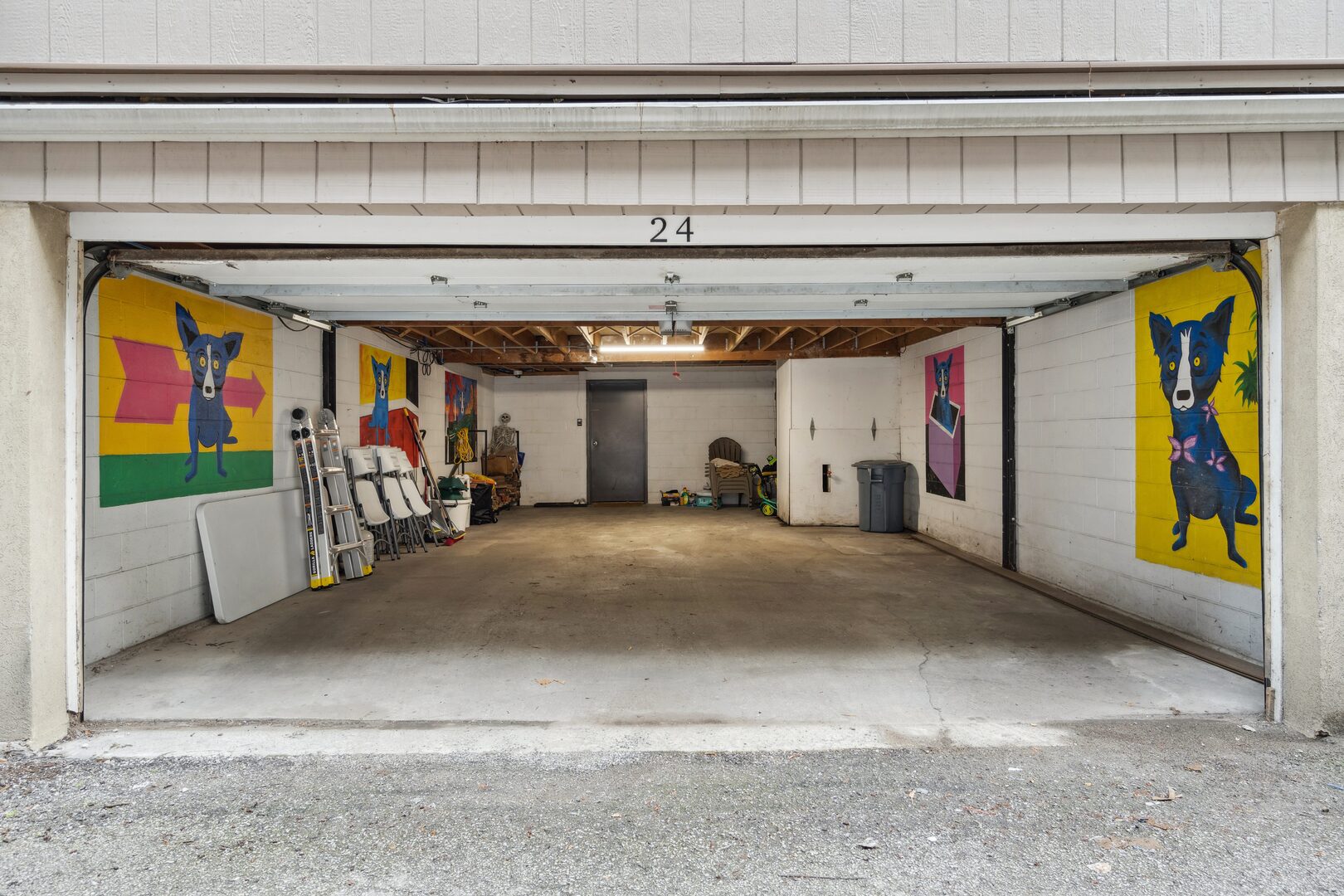 24 W Chestnut Street