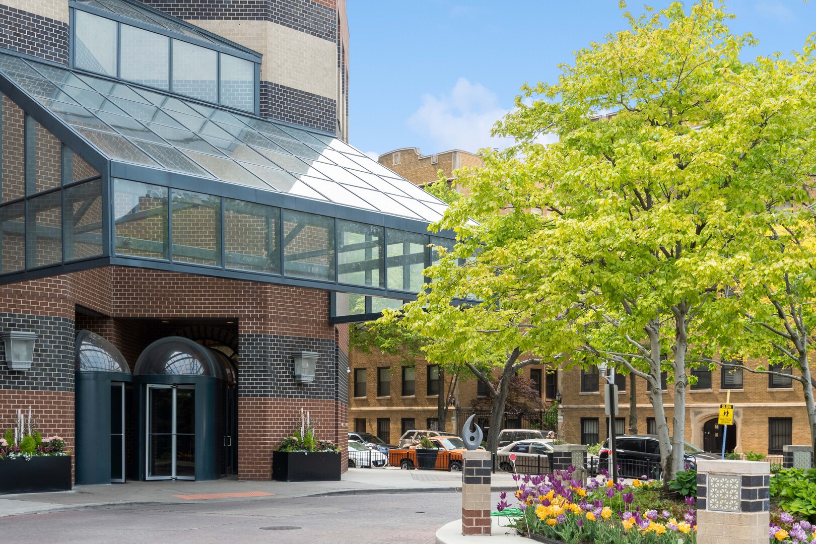 3660 N Lake Shore Drive Unit: 4202