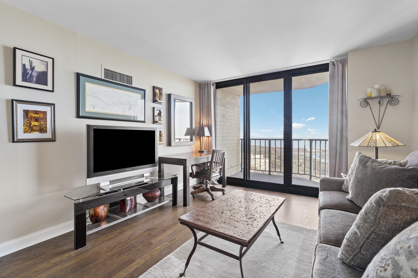 3660 N Lake Shore Drive Unit: 4202