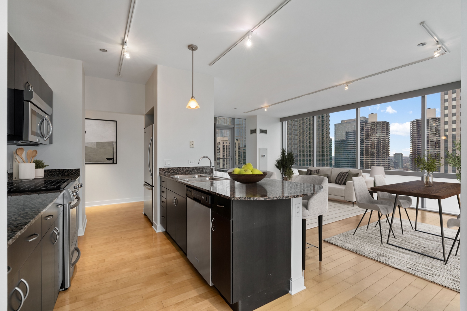 8 E Randolph Street Unit: 3301