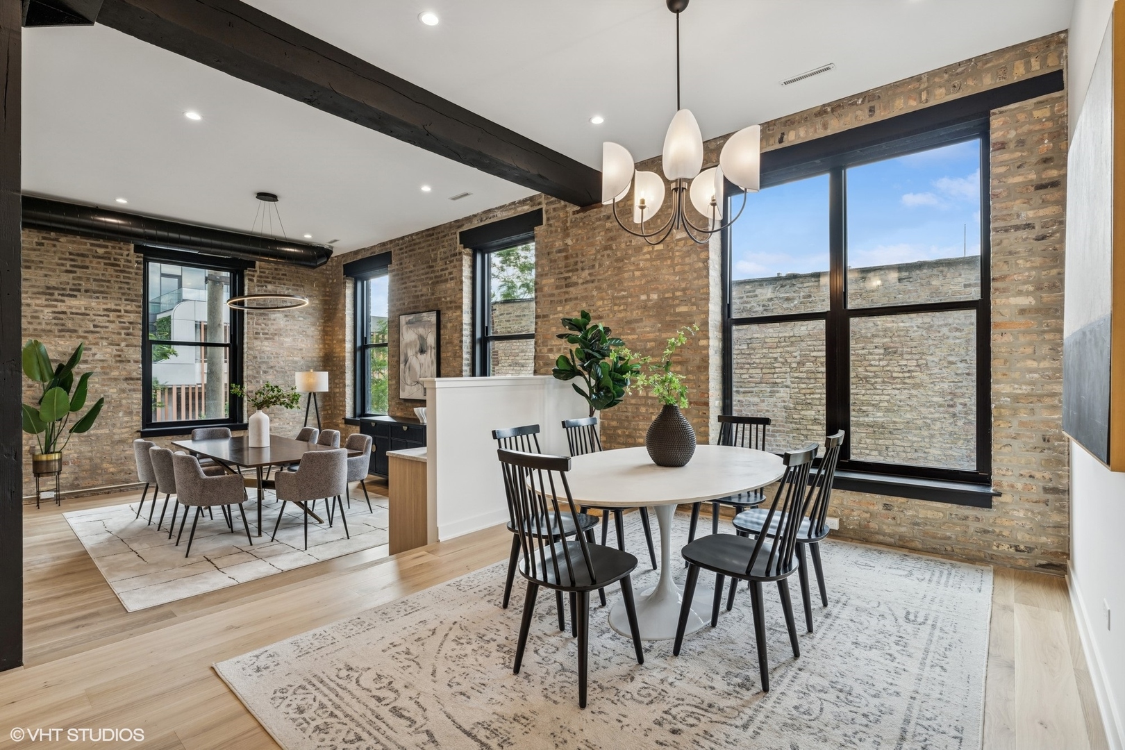 401 N Aberdeen Street Unit: 2N