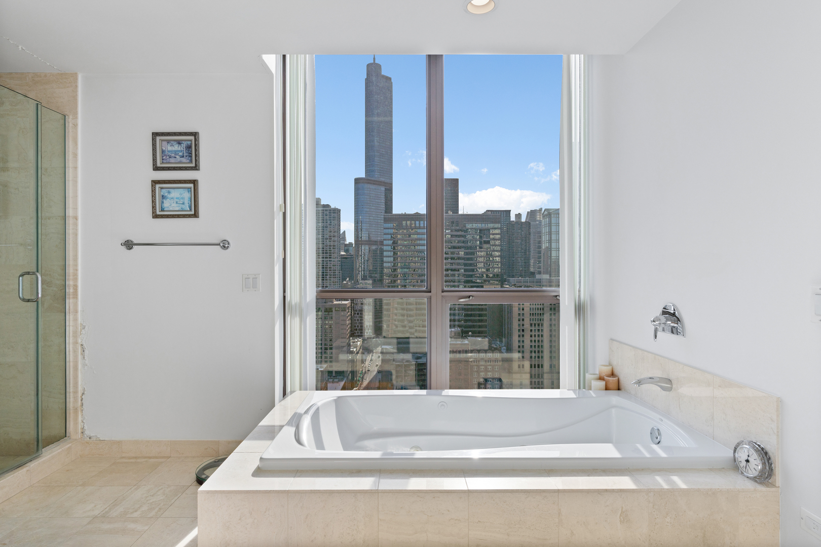 21 E Huron Street Unit: 2803