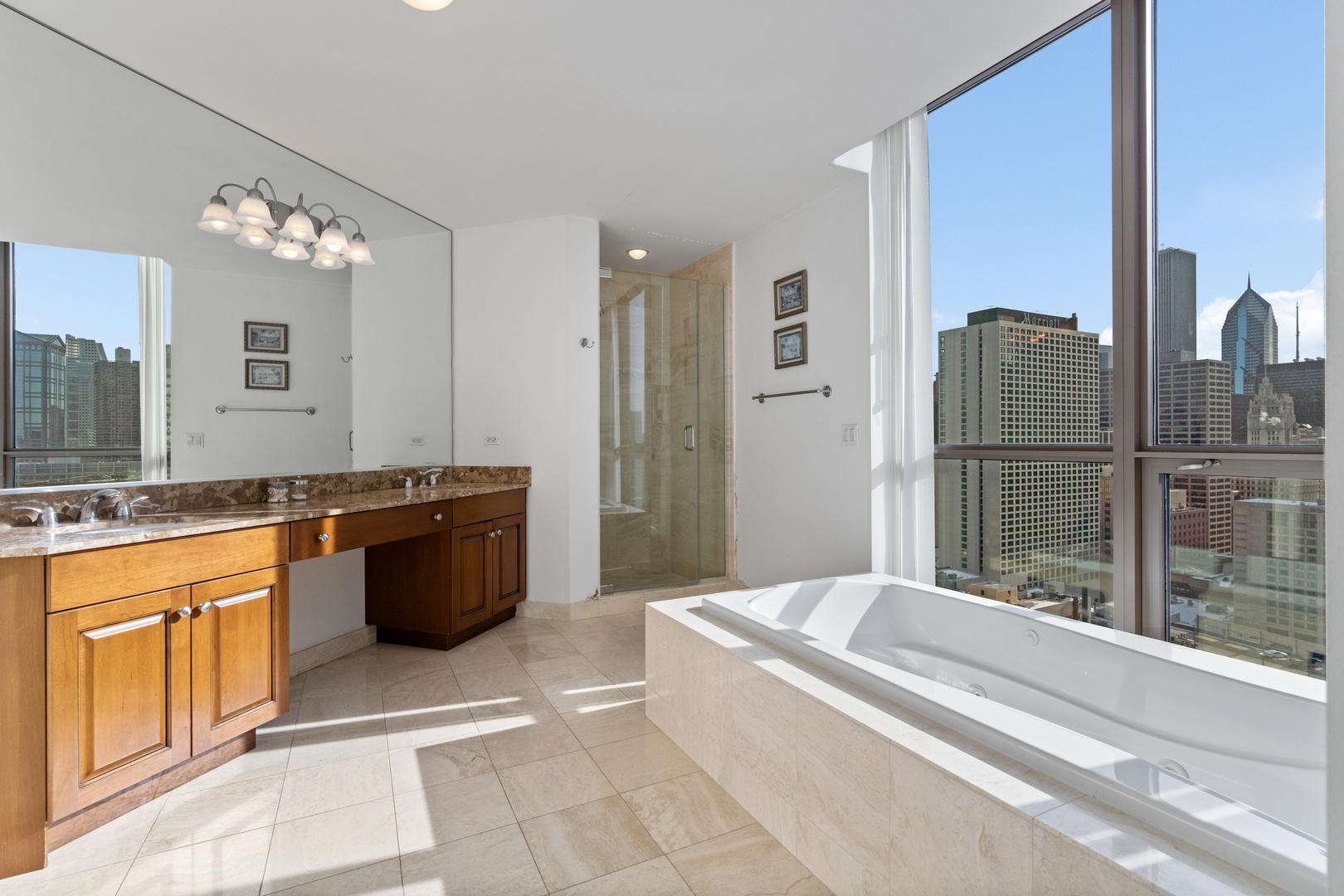 21 E Huron Street Unit: 2803