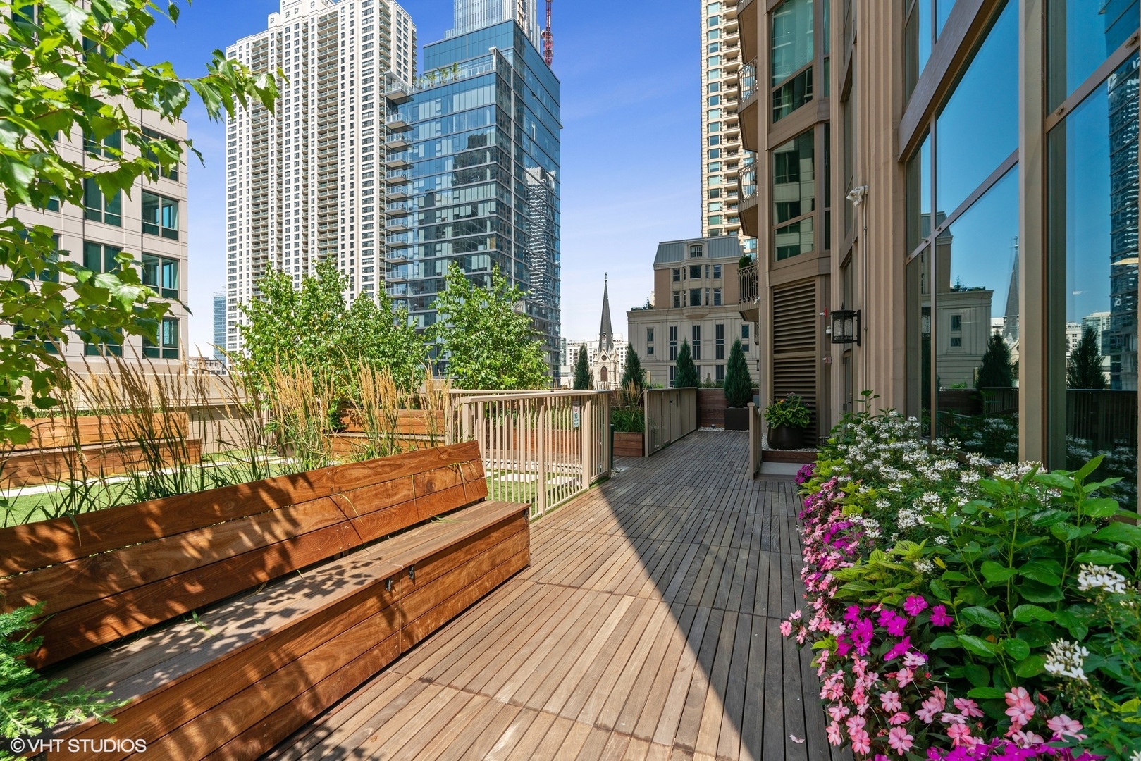21 E Huron Street Unit: 2803