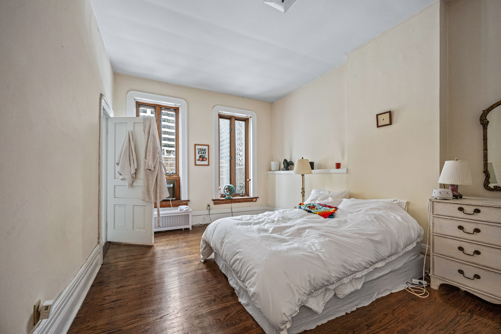 1505-1507 N Dearborn Parkway