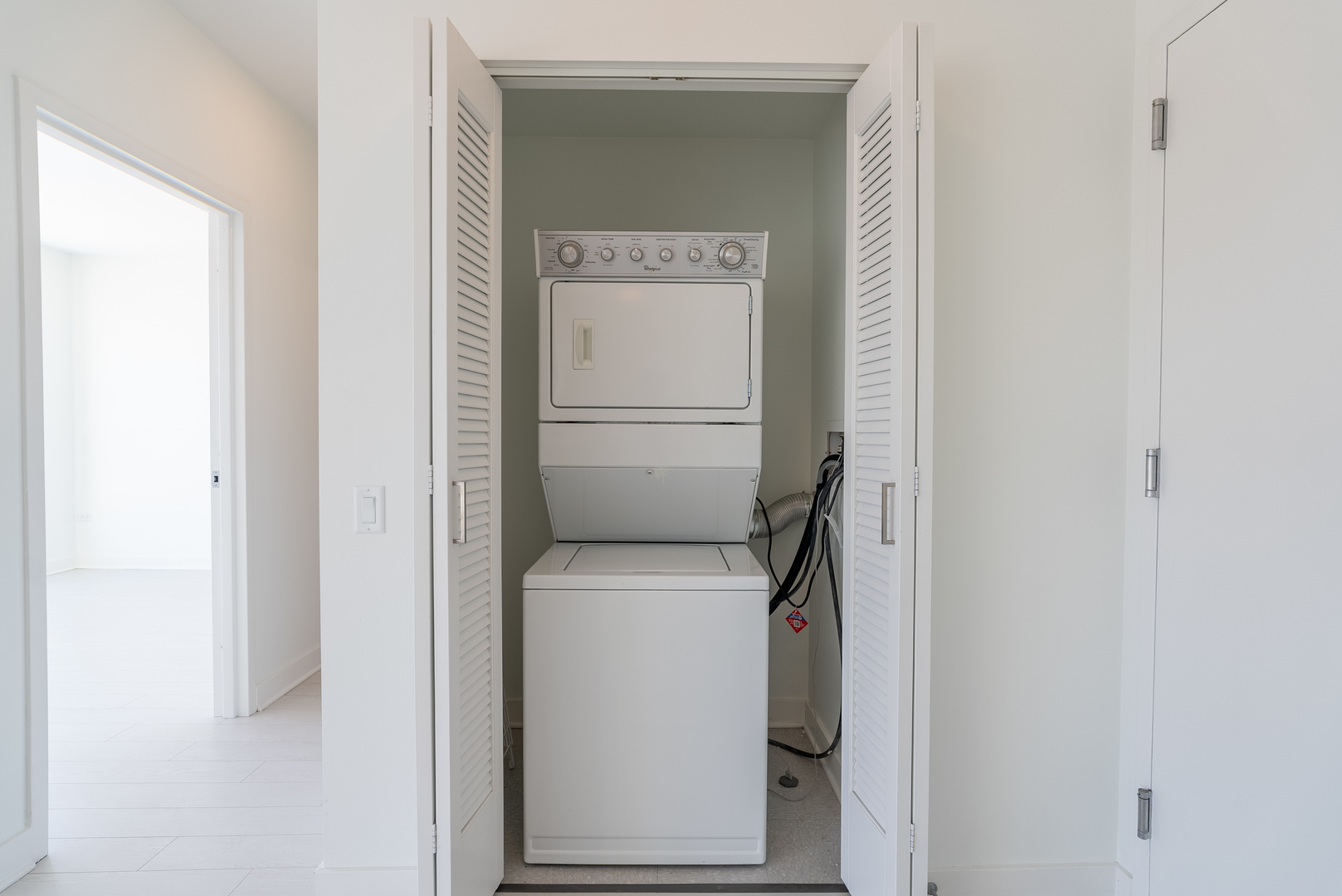 1035 W Van Buren Street Unit: 1900