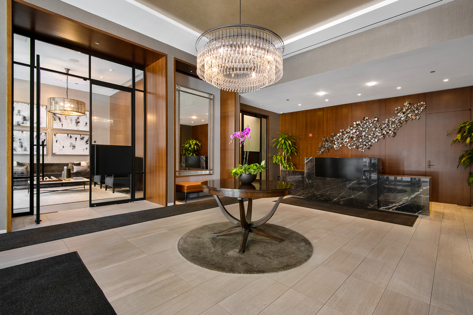 1550 N Clark Street Unit: 604