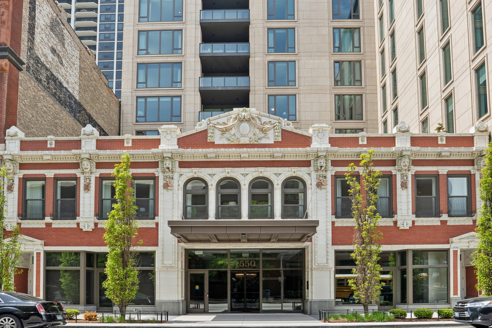 1550 N Clark Street Unit: 604