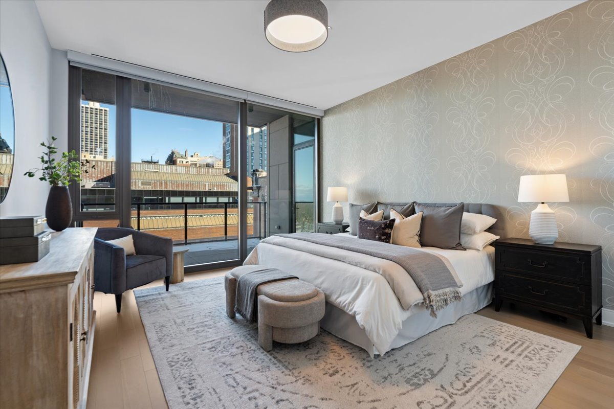 1550 N Clark Street Unit: 604