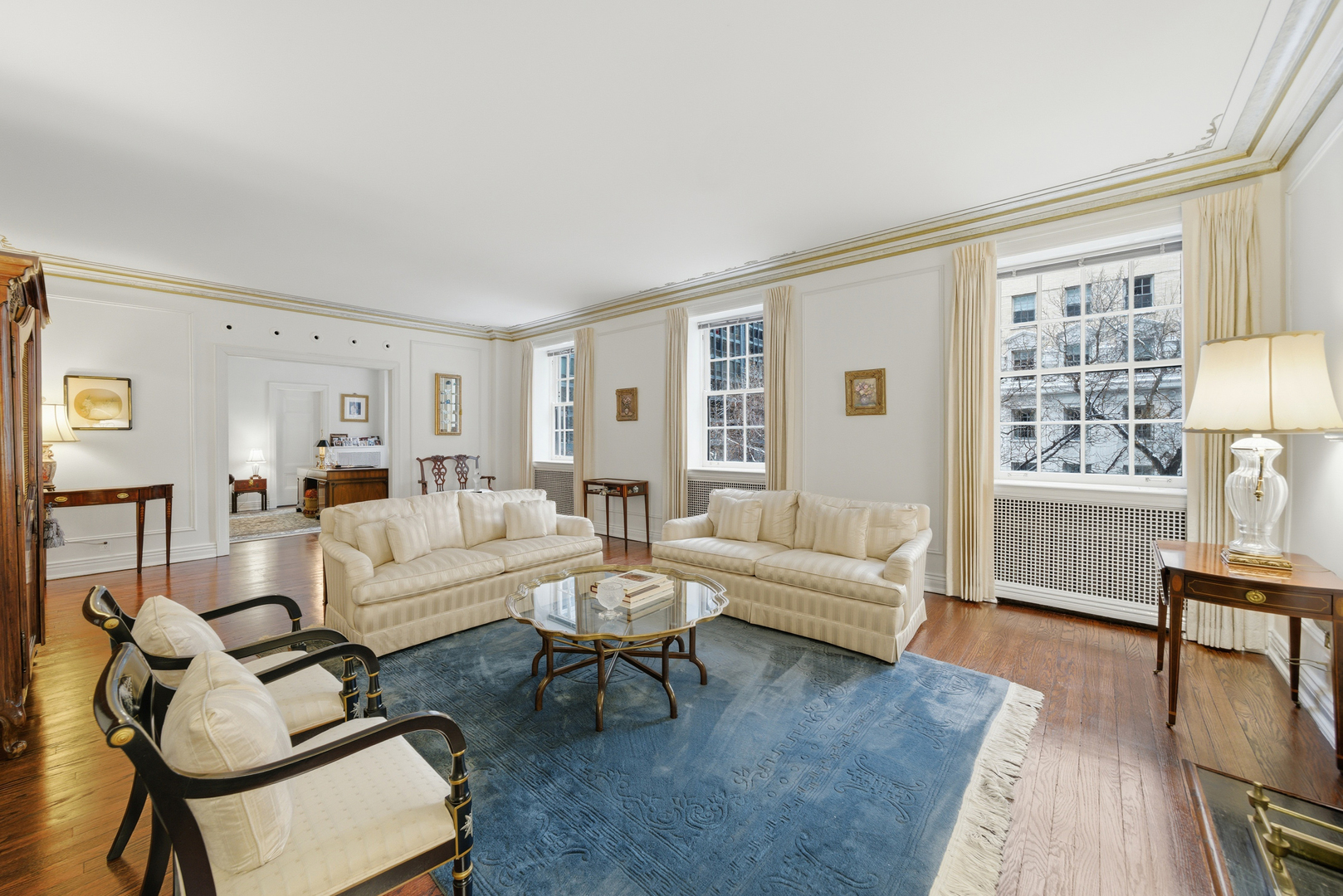 232 E Walton Place Unit: 3E