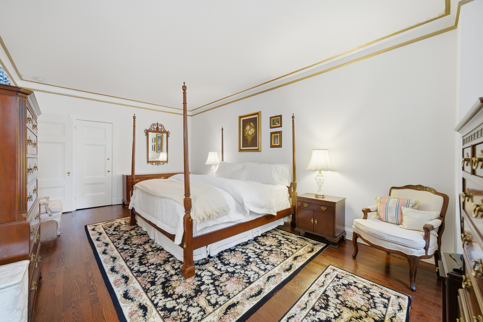 232 E Walton Place Unit: 3E