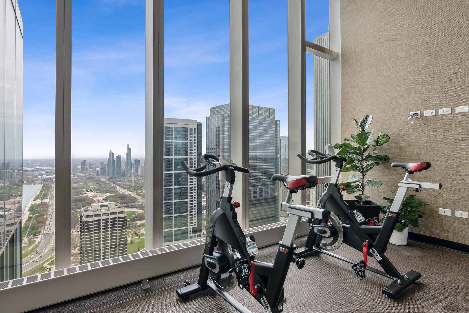 363 E Wacker Drive Unit: 1906