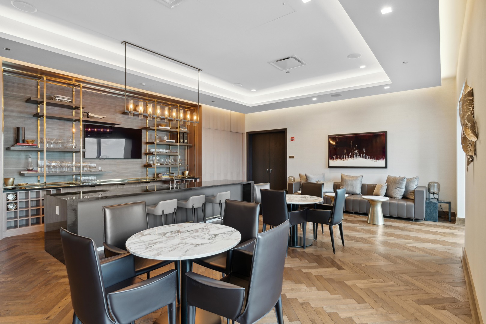 363 E Wacker Drive Unit: 1906