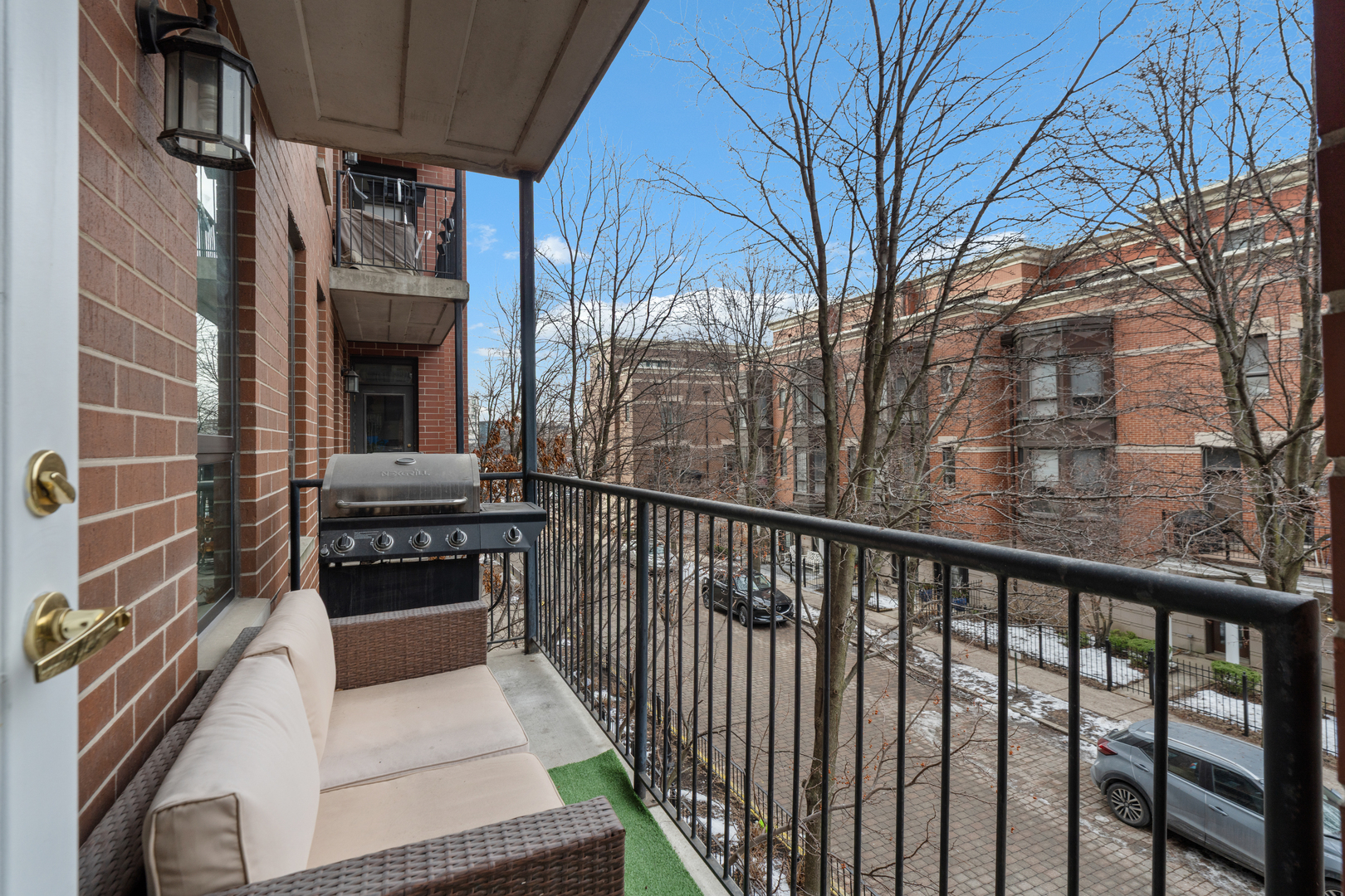 343 W Old Town Court Unit: 204