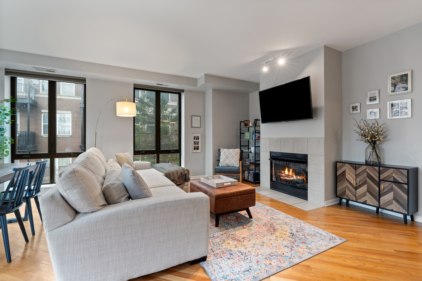 343 W Old Town Court Unit: 204