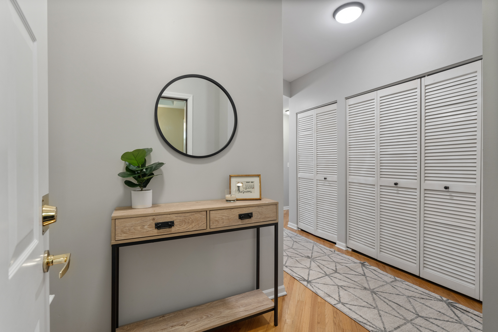 343 W Old Town Court Unit: 204