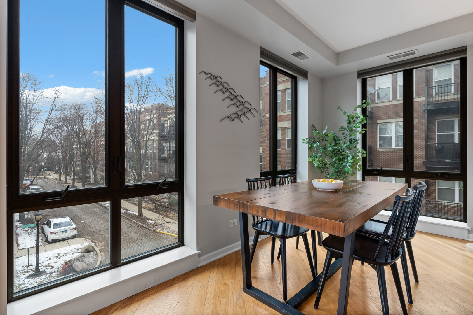 343 W Old Town Court Unit: 204