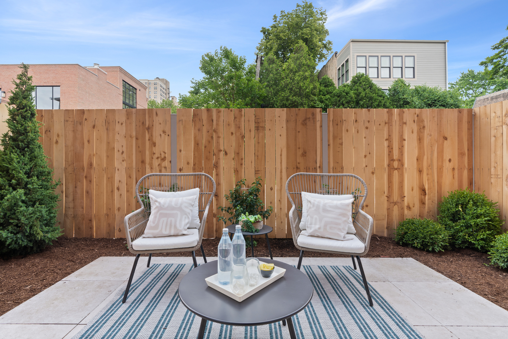2329 N Cambridge Avenue Unit: A