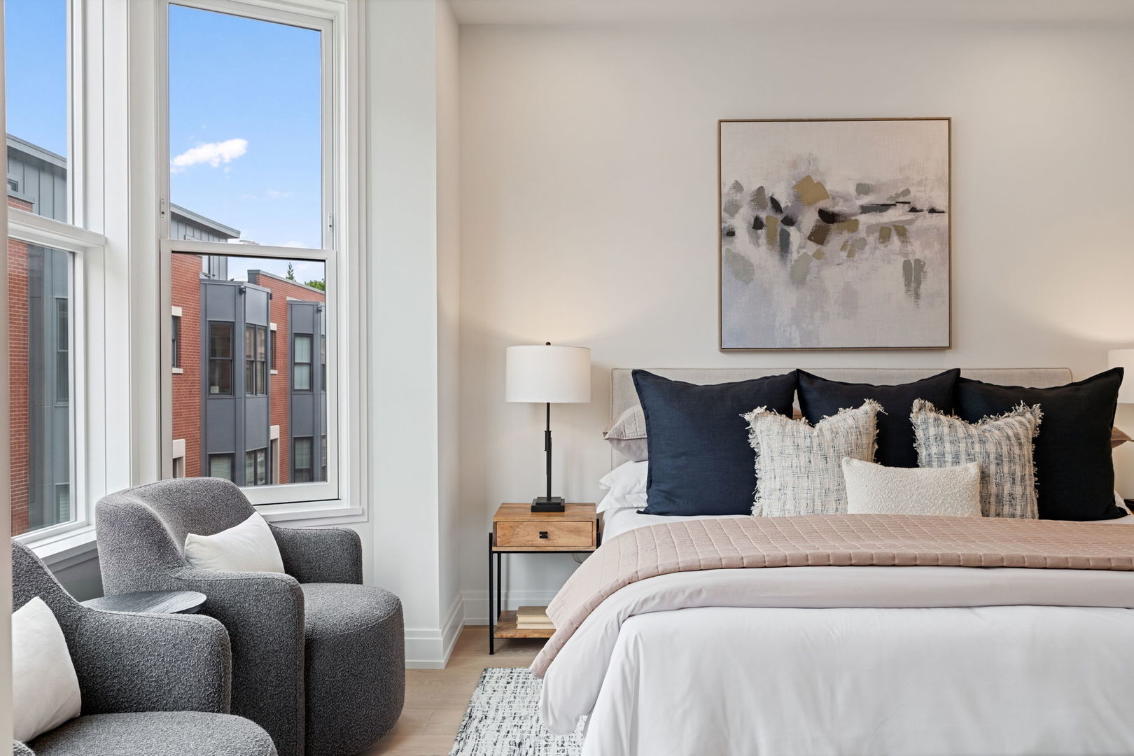 2329 N Cambridge Avenue Unit: A
