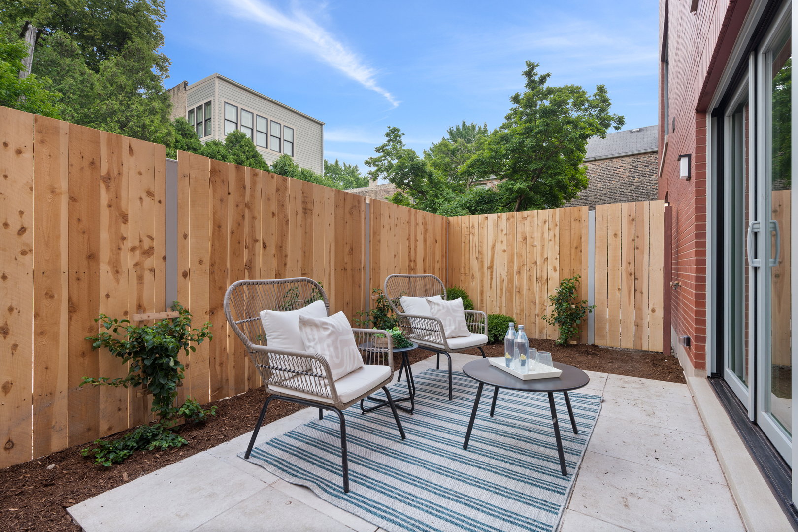 2329 N Cambridge Avenue Unit: A
