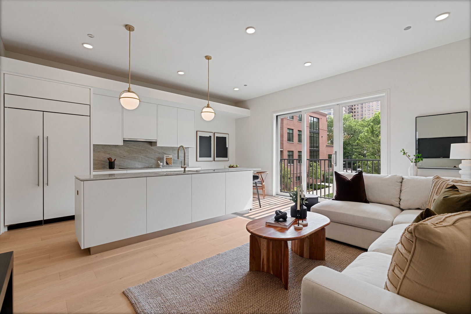 2329 N Cambridge Avenue Unit: A
