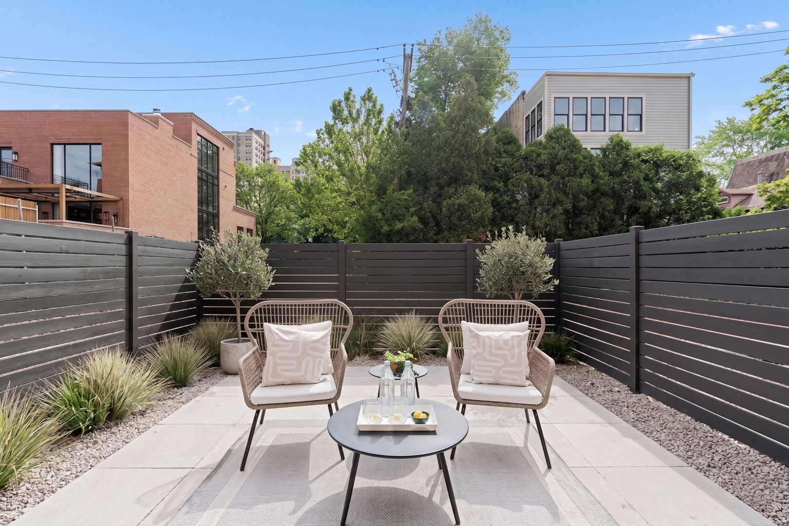 2329 N Cambridge Avenue Unit: C