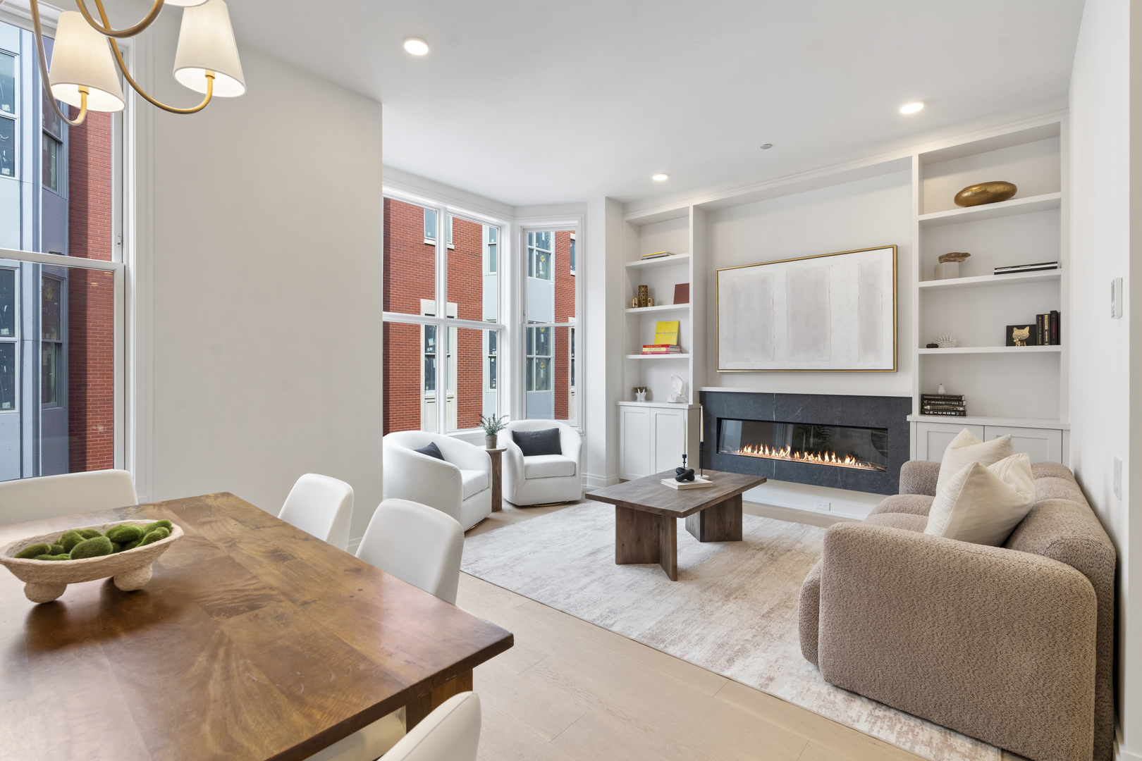 2329 N Cambridge Avenue Unit: C