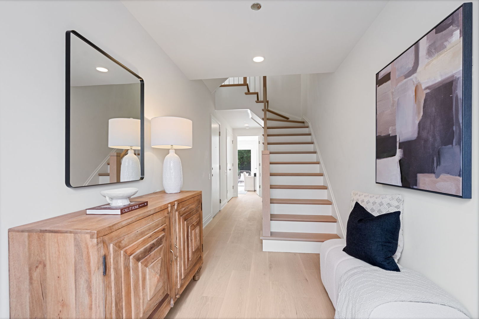 2329 N Cambridge Avenue Unit: C